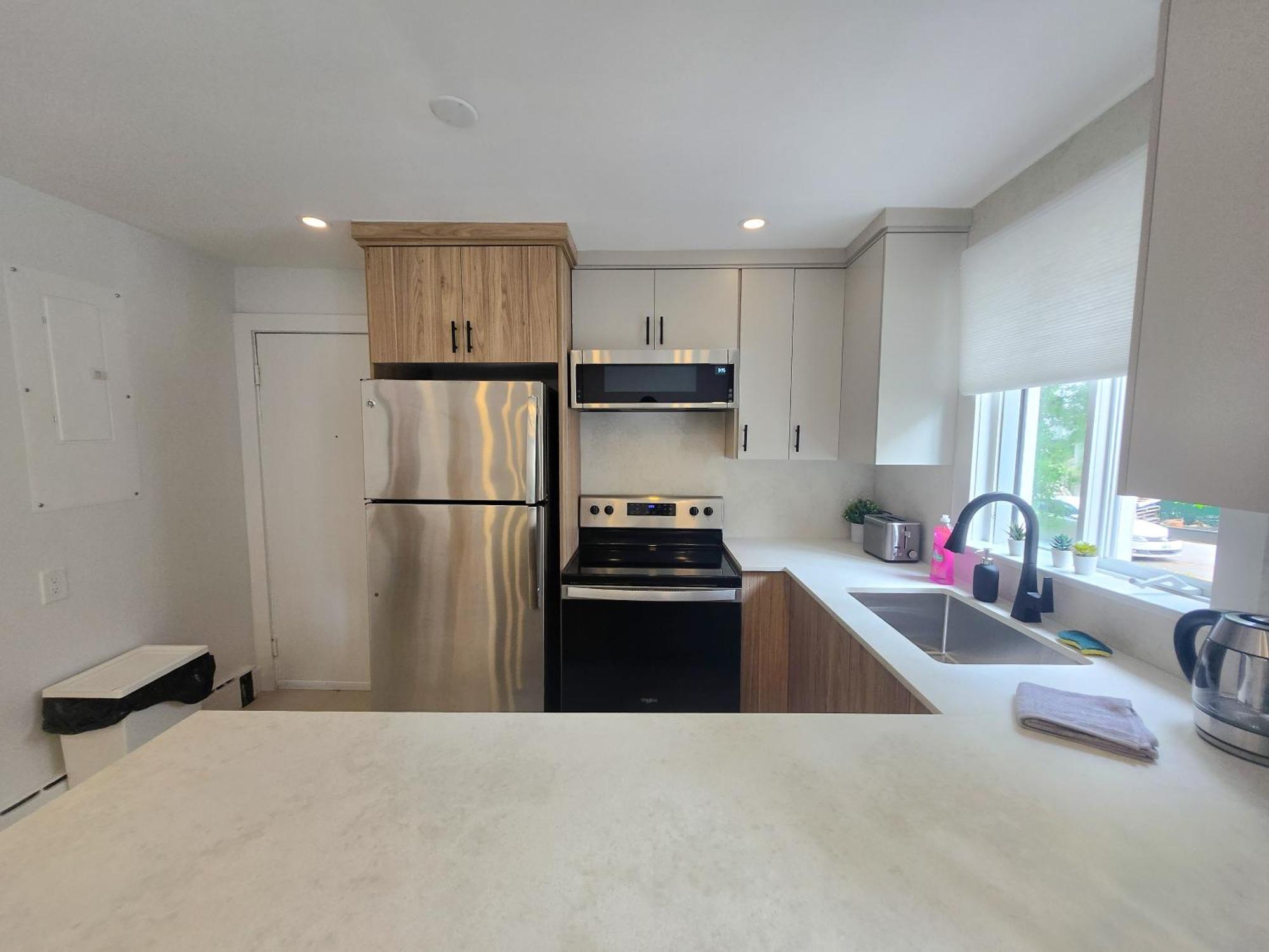 Jstlikehome - Serenity Suites & Guesthouse Ottawa Exterior photo
