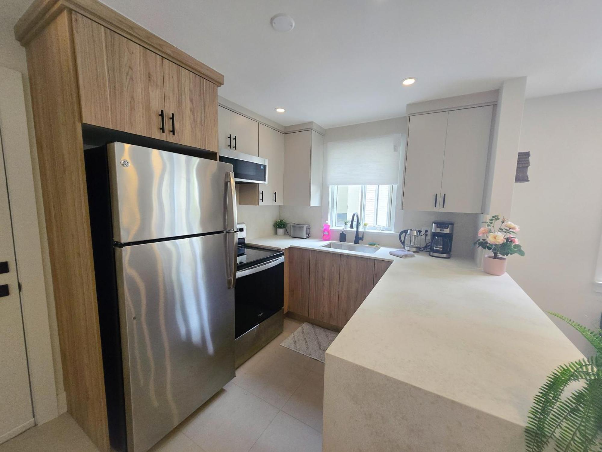 Jstlikehome - Serenity Suites & Guesthouse Ottawa Exterior photo